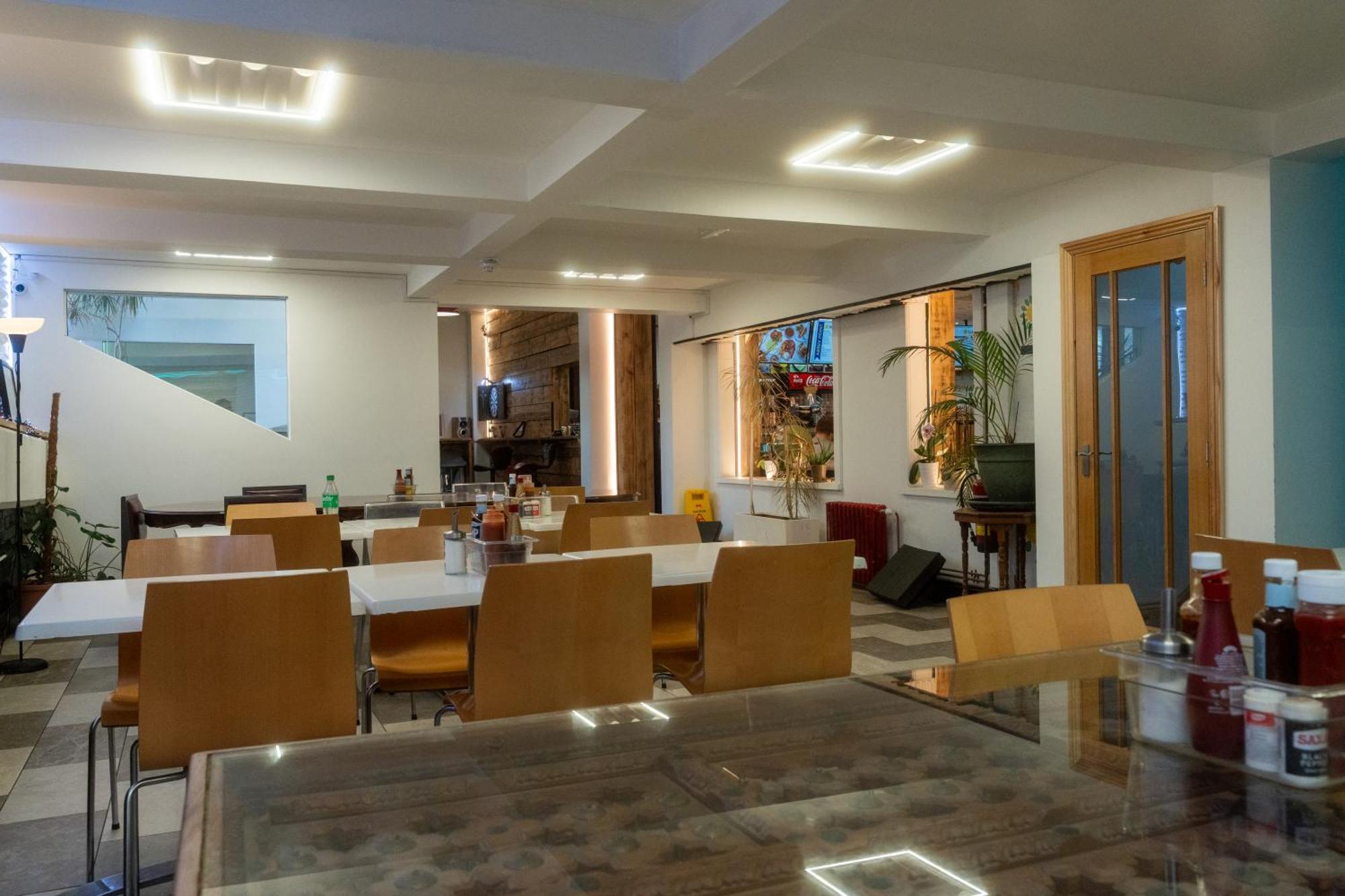 Abbey Point Hotel Вэмблей Экстерьер фото