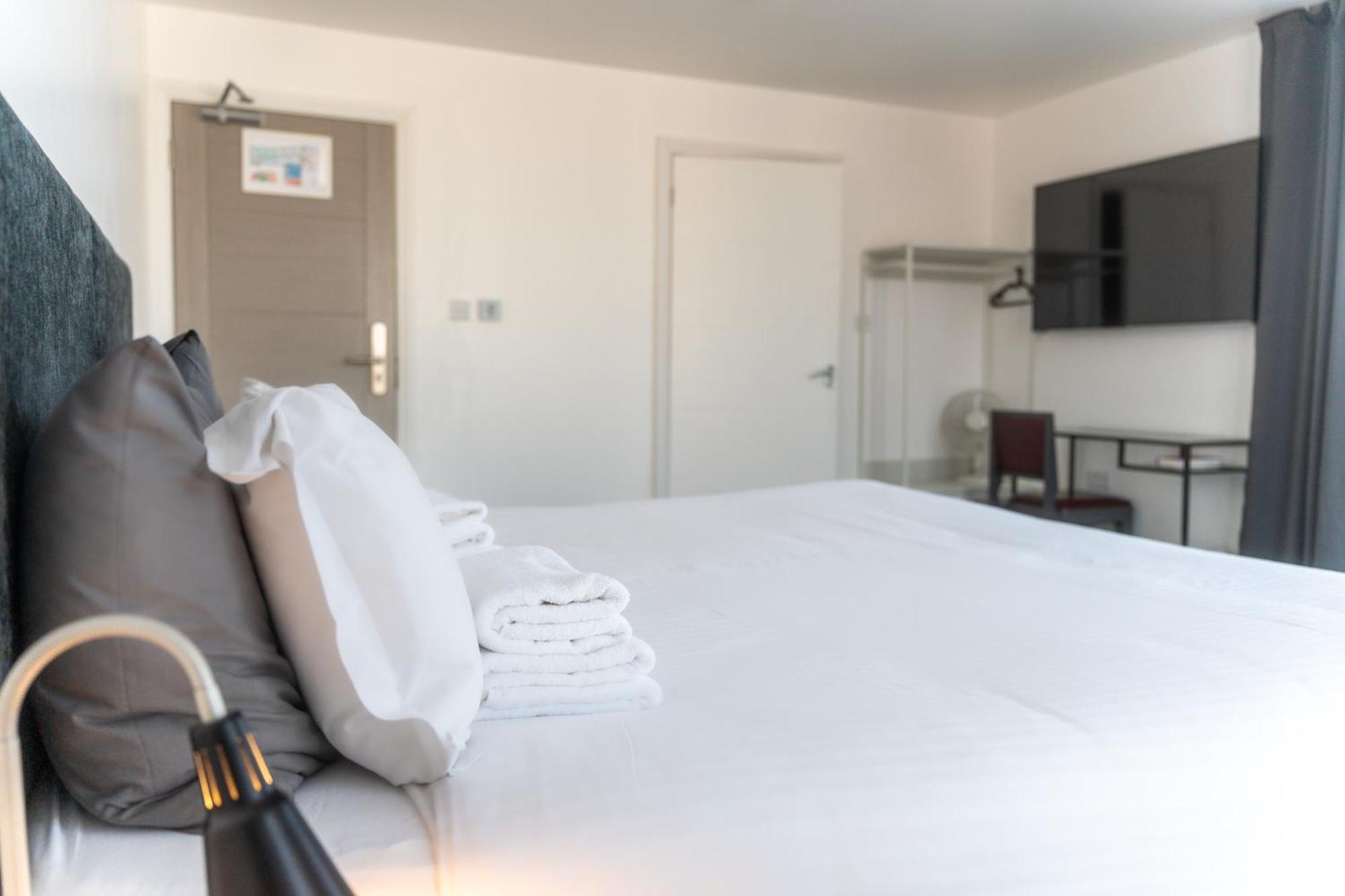 Abbey Point Hotel Вэмблей Экстерьер фото